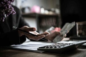 Co to są księgi handlowe (pełna księgowość)? Kompletny przewodnik dla firm w Warszawie